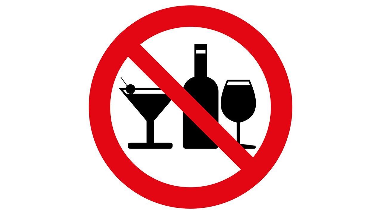 Пиенето на алкохолни напитки е забранено по време на диетата на Дюкан