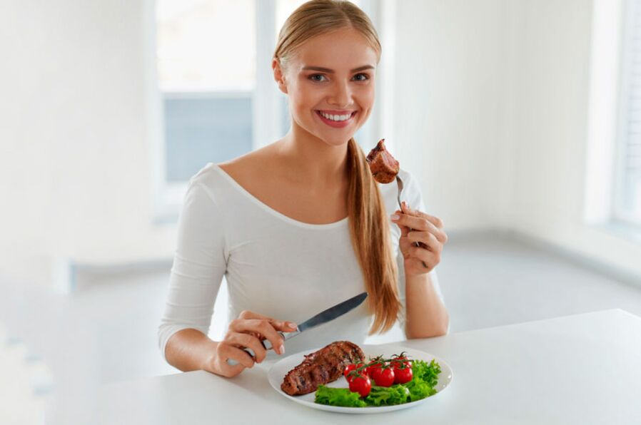 По време на „променливия период на диетата на Дюкан трябва да ядете протеинови и зеленчукови ястия